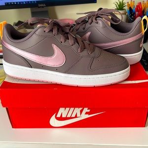 Nike Court Borough Low 2 - BIG KIDS 7Y women’s 8-8.5